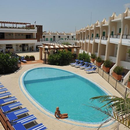 Cala Saracena Resort Torre Vado Exterior photo