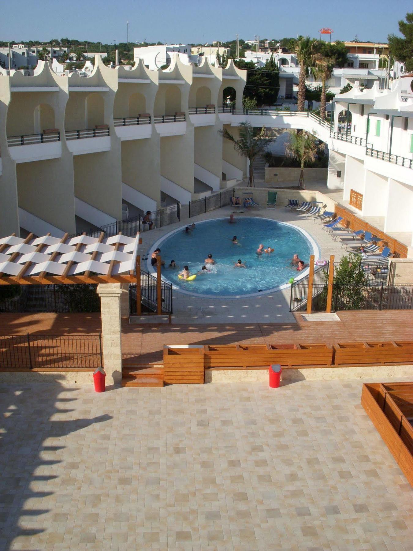 Cala Saracena Resort Torre Vado Exterior photo